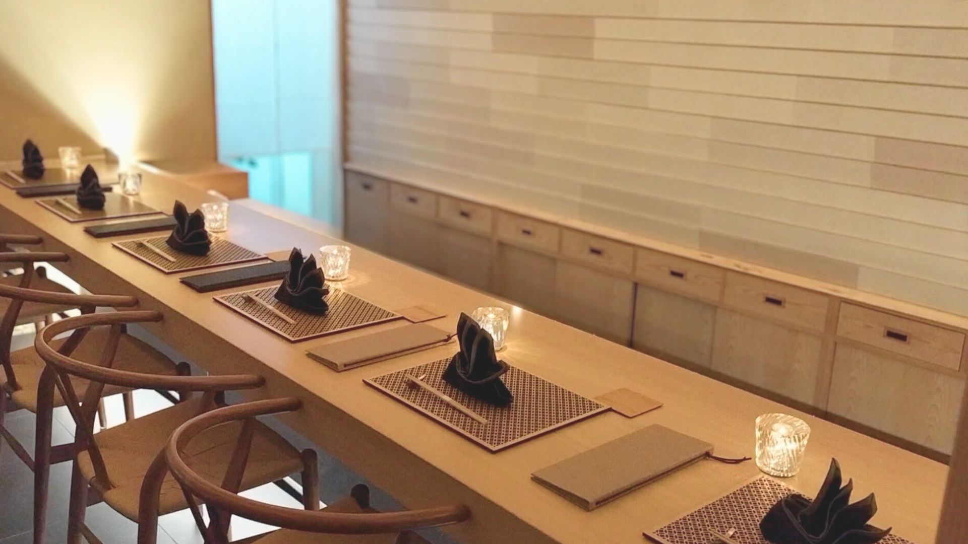 NIKAI HOLDINGS ロゴ